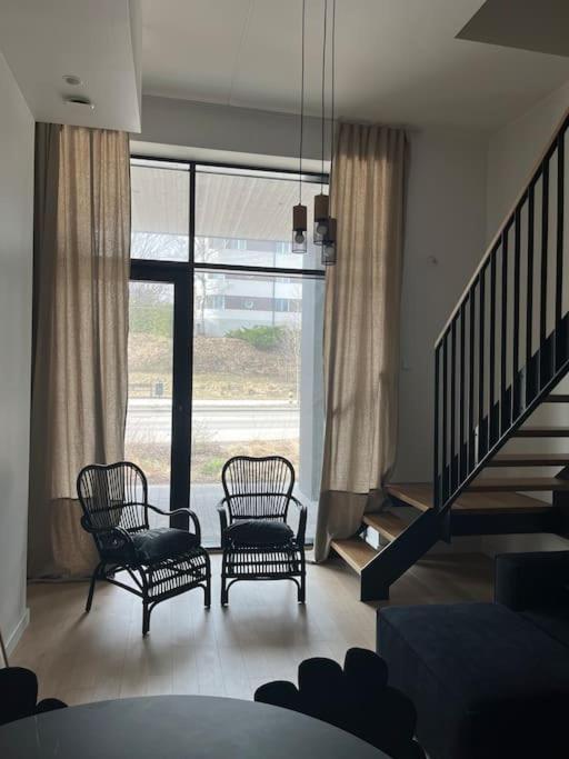 Chic Duplex Near Sea And Old Town In Aria Tallinn