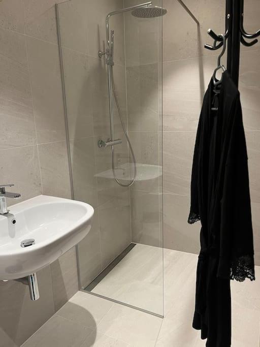 Chic Duplex Near Sea And Old Town In Aria